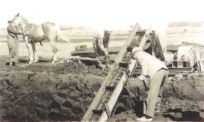 Tørvegravning i Øster Bjerregrav Mose